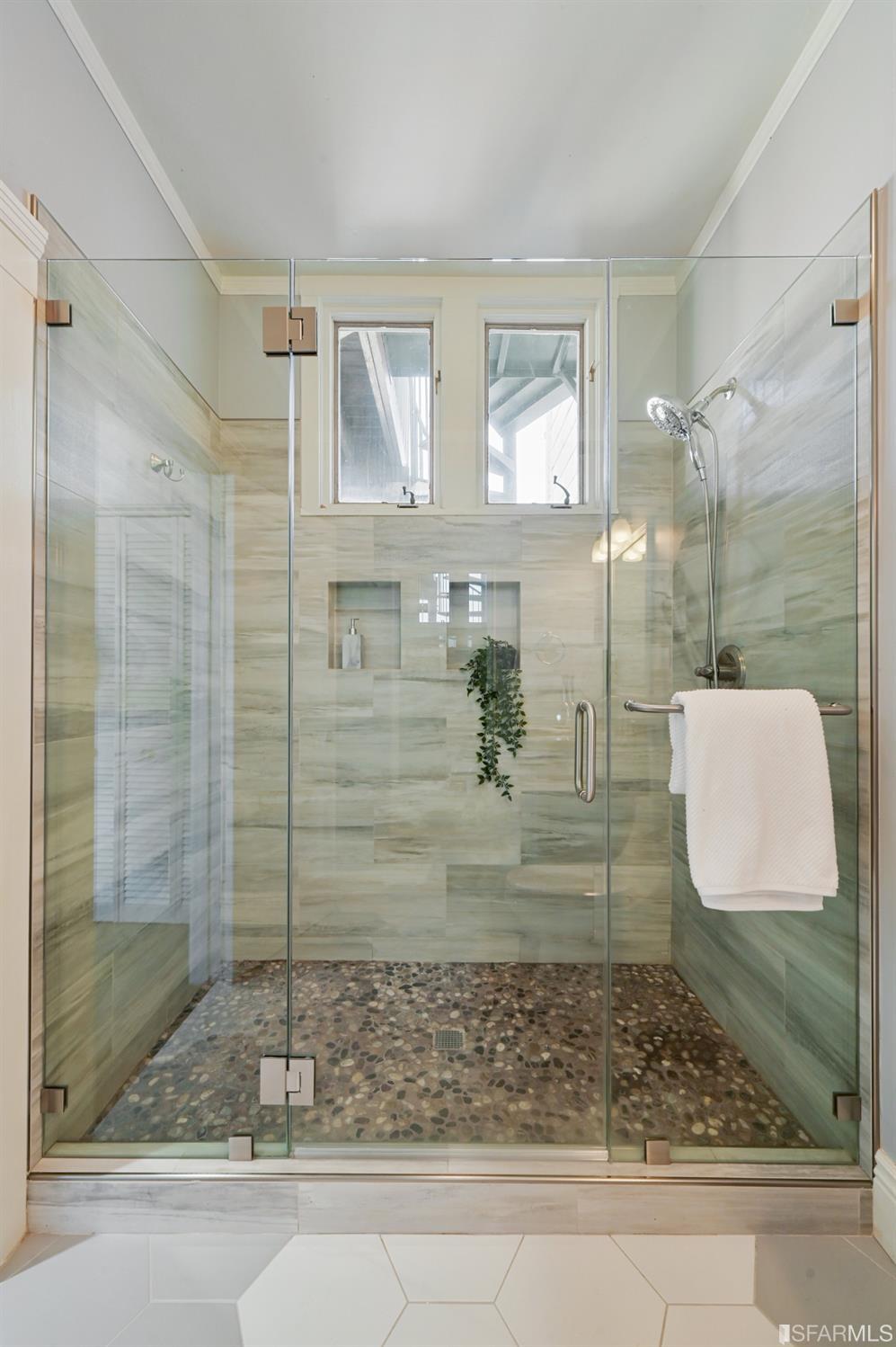 41 Montezuma Street San Francisco, CA 94110 - Photo 44 of 62 a bathroom with a shower