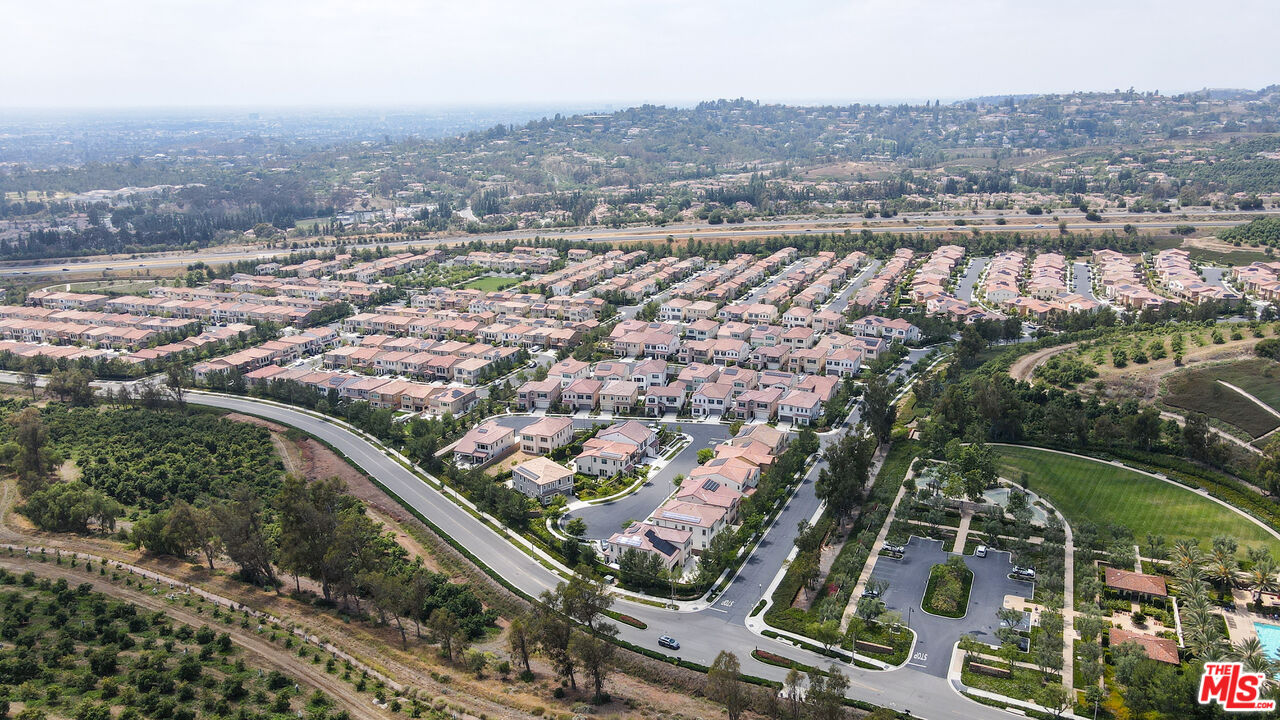 55 Suede Irvine, CA 92602 - Photo 54 of 59 an aerial view of multiple house