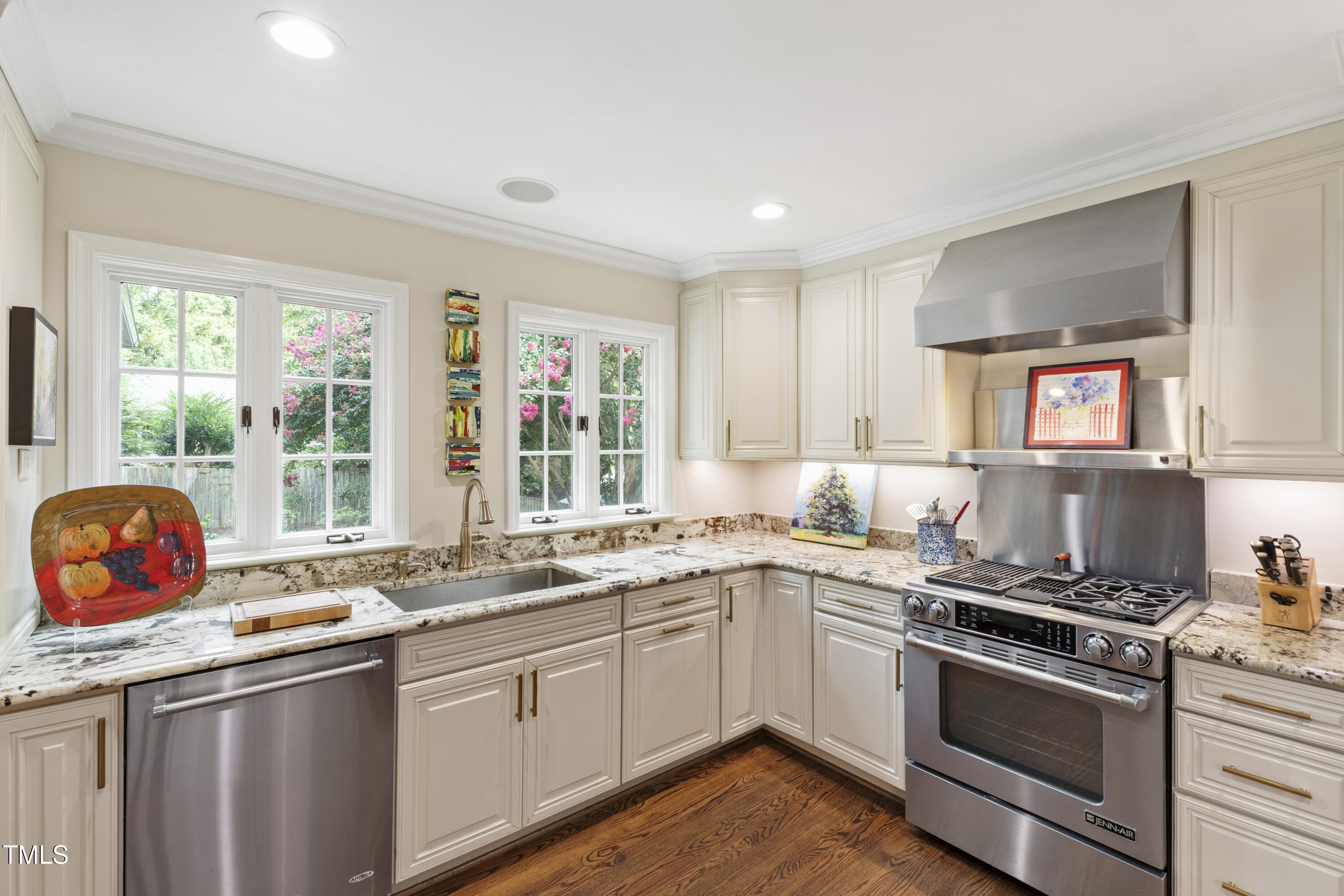 2610 Wells Avenue Raleigh, NC 27608 - Photo 14 of 64 2610 Wells Ave