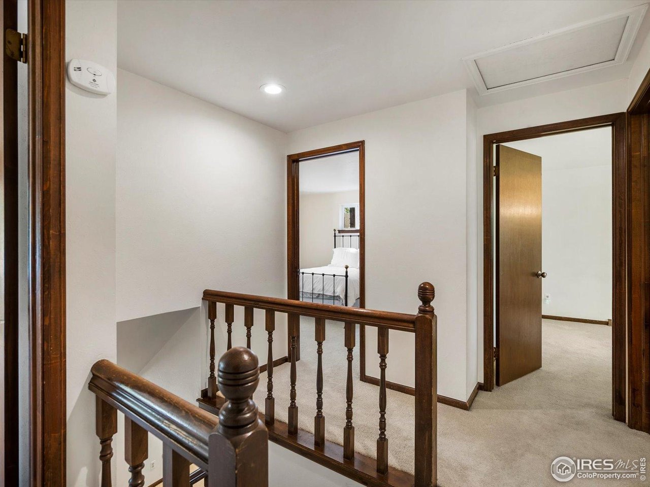 4311 Pali Way Boulder, CO 80301 - Photo 16 of 46 Upstairs hall landing