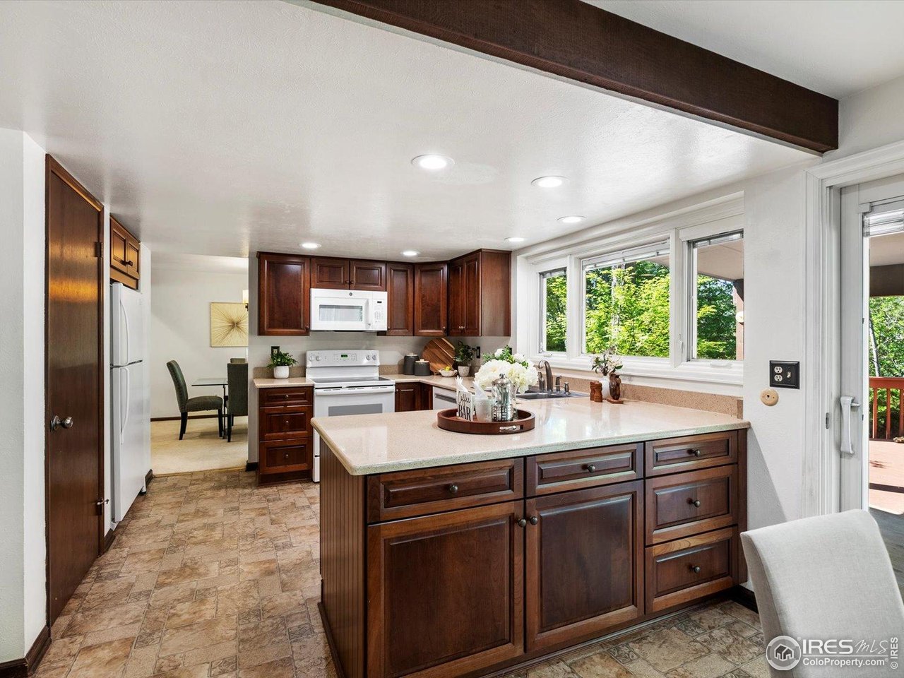 4311 Pali Way Boulder, CO 80301 - Photo 9 of 46 Eat in kitchen