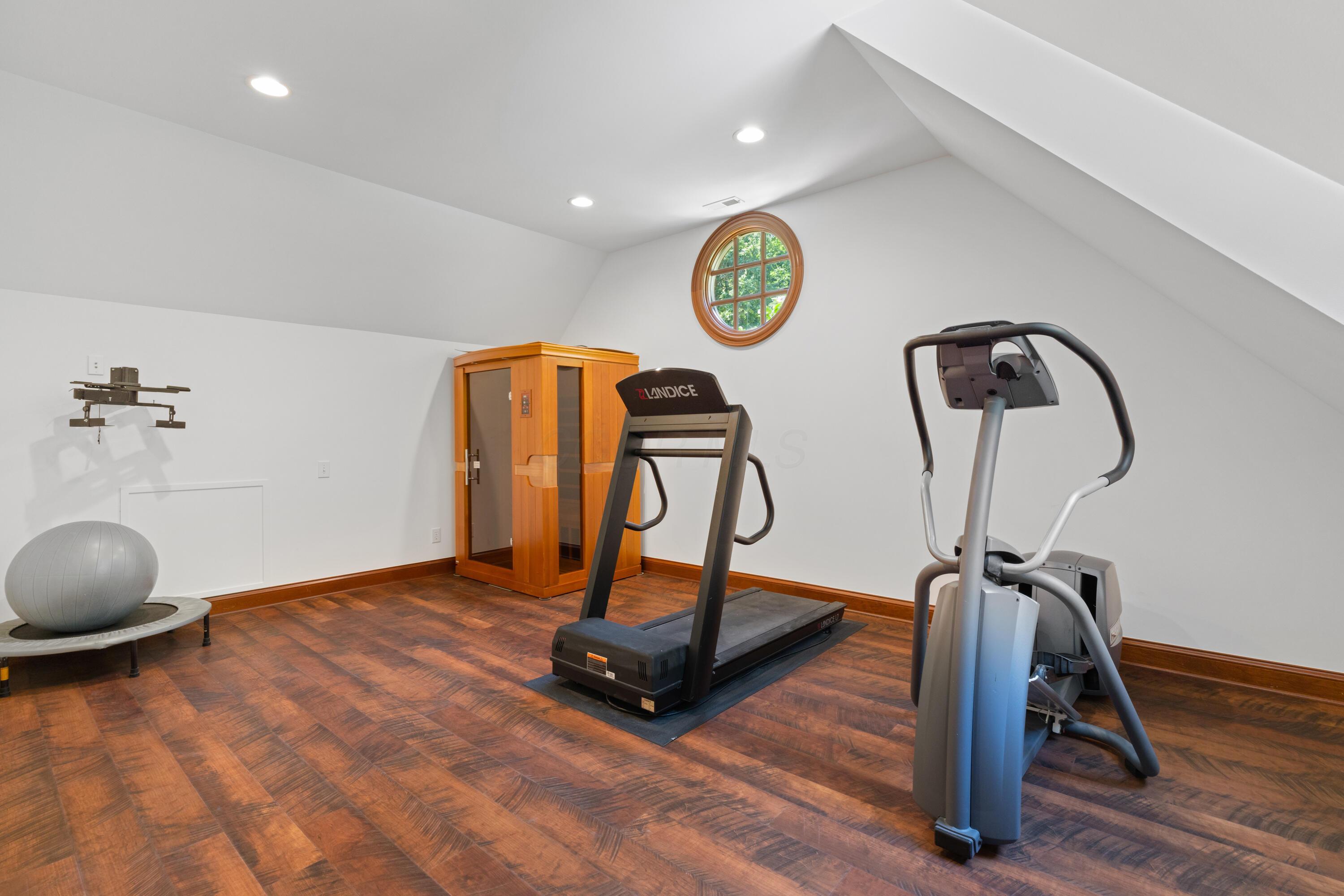 5455 Plantation Road Sunbury, OH 43074 - Photo 84 of 176 Flex Room Off of Primary Bath