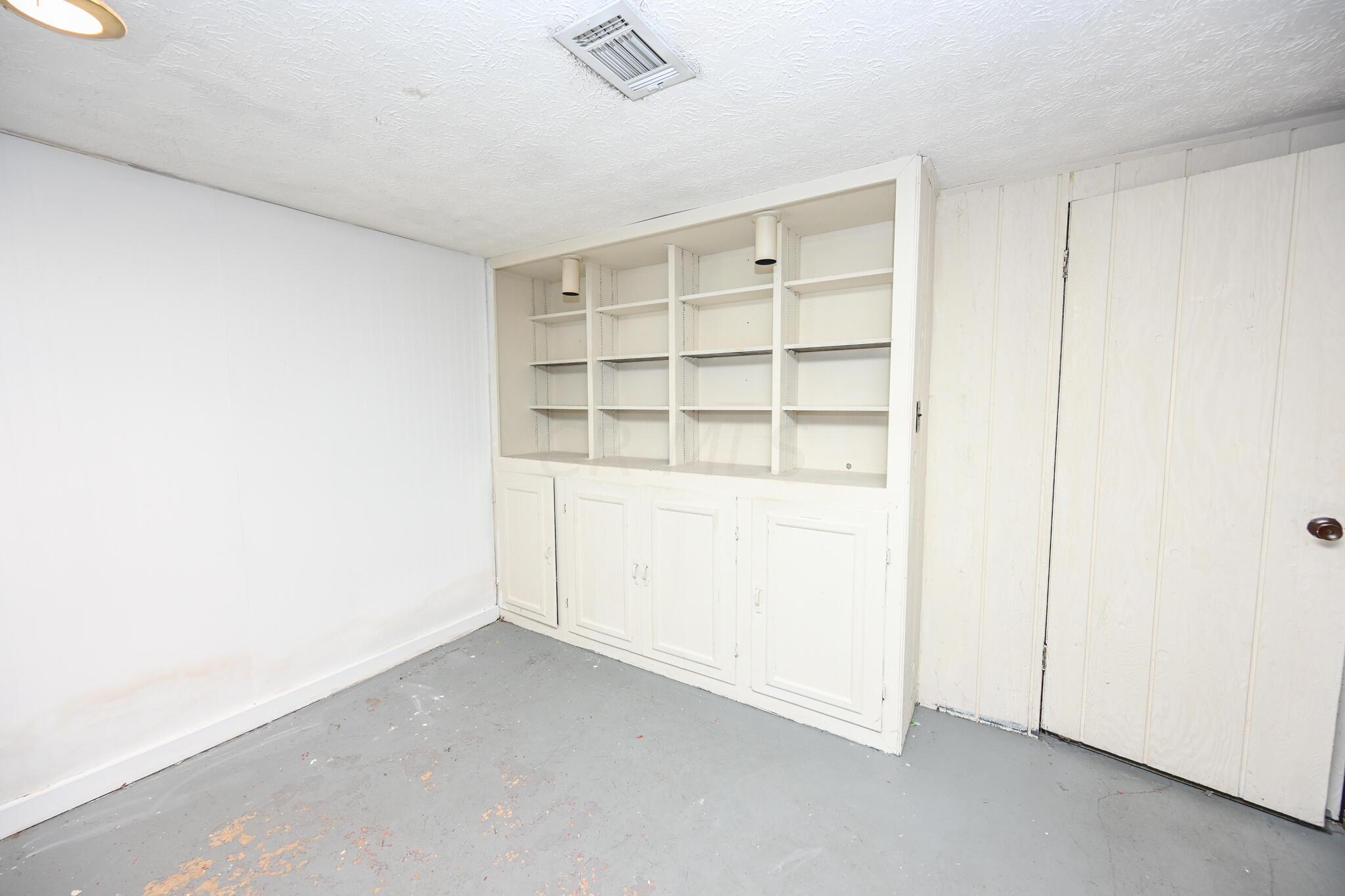 2261 Zollinger Road Columbus, OH 43221 - Photo 25 of 29 Basement