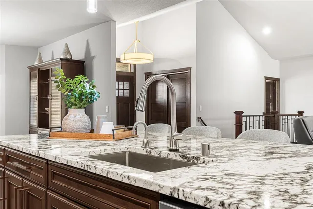 $1,195,000 | 794 Lakeview Ridge Lane, Richfield, WI 53017