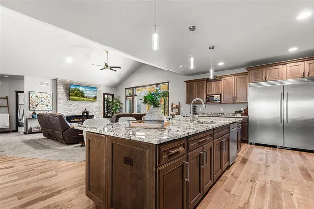 $1,195,000 | 794 Lakeview Ridge Lane, Richfield, WI 53017