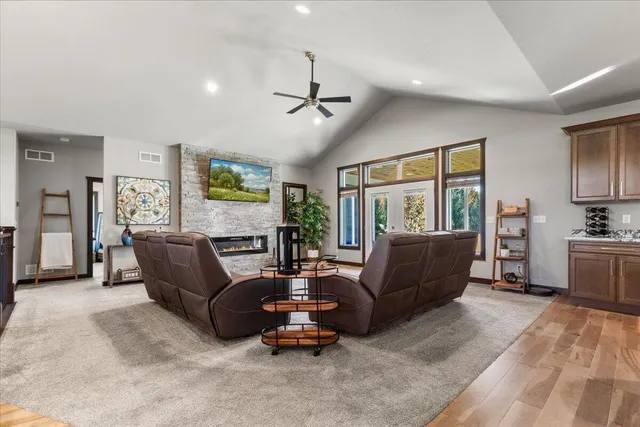 $1,195,000 | 794 Lakeview Ridge Lane, Richfield, WI 53017