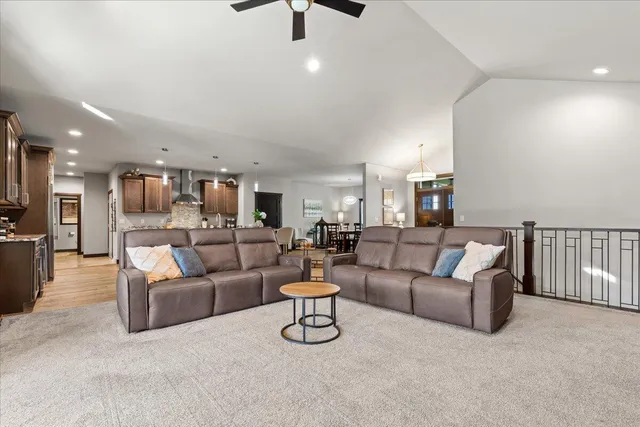 $1,195,000 | 794 Lakeview Ridge Lane, Richfield, WI 53017