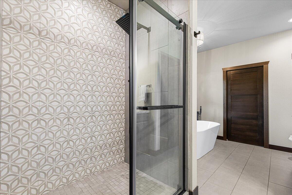 794 Lakeview Ridge Lane Richfield, WI 53017 - Photo 22 of 50 Tiled Shower