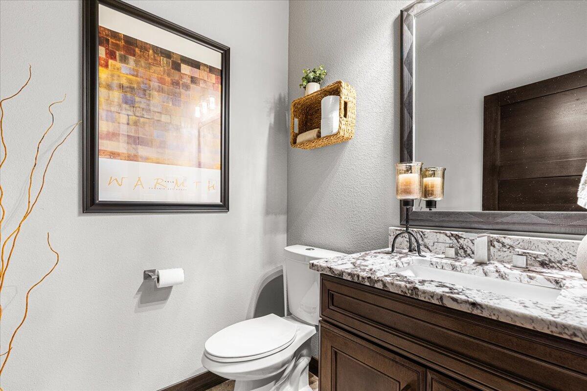 794 Lakeview Ridge Lane Richfield, WI 53017 - Photo 28 of 50 Half Bath