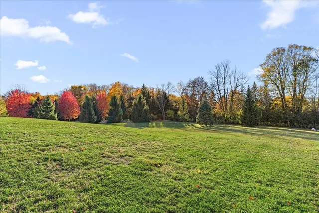 $1,195,000 | 794 Lakeview Ridge Lane, Richfield, WI 53017