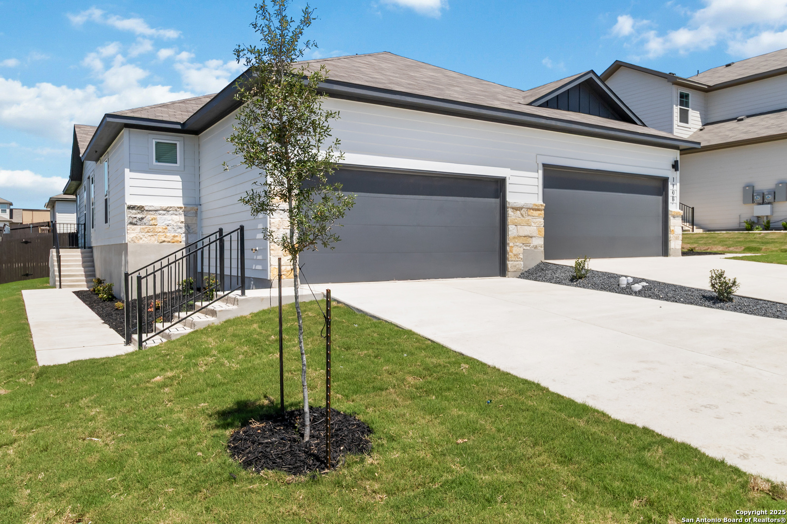 105 Gunner Road Buda, TX 78610 - Photo 6 of 30