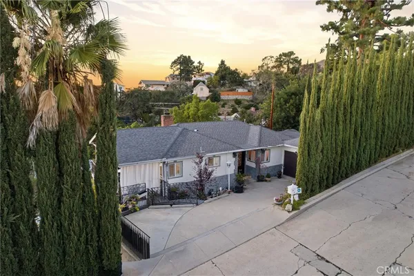 a view of house and outdoor space