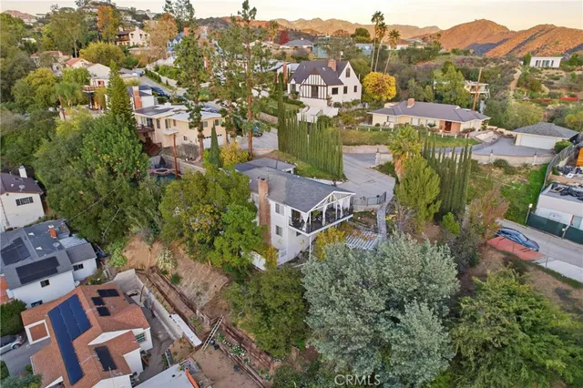 $1,329,000 | 760 Luton Drive, Glendale, CA 91206