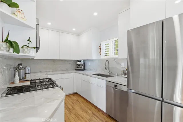 $1,329,000 | 760 Luton Drive, Glendale, CA 91206