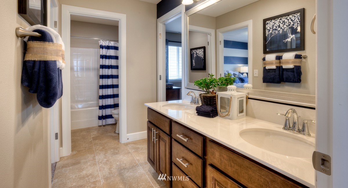 21307 42nd Avenue Southeast, Unit 8 Bothell, WA 98021 - Photo 9 of 23 Gallery Image 9