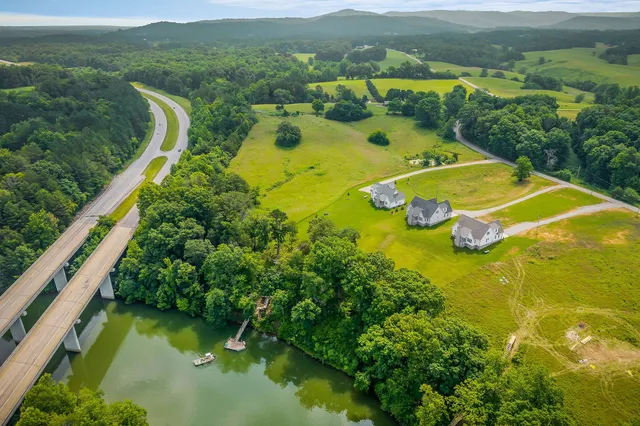 $679,900 | 633 Post Road, Rock Island, TN 38581