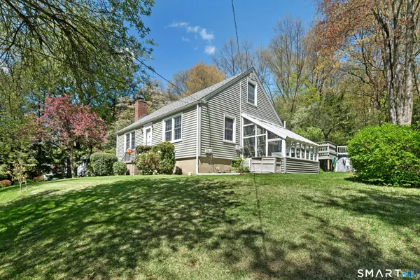 $389,900 | 41 Emma Street, Seymour, CT 06483