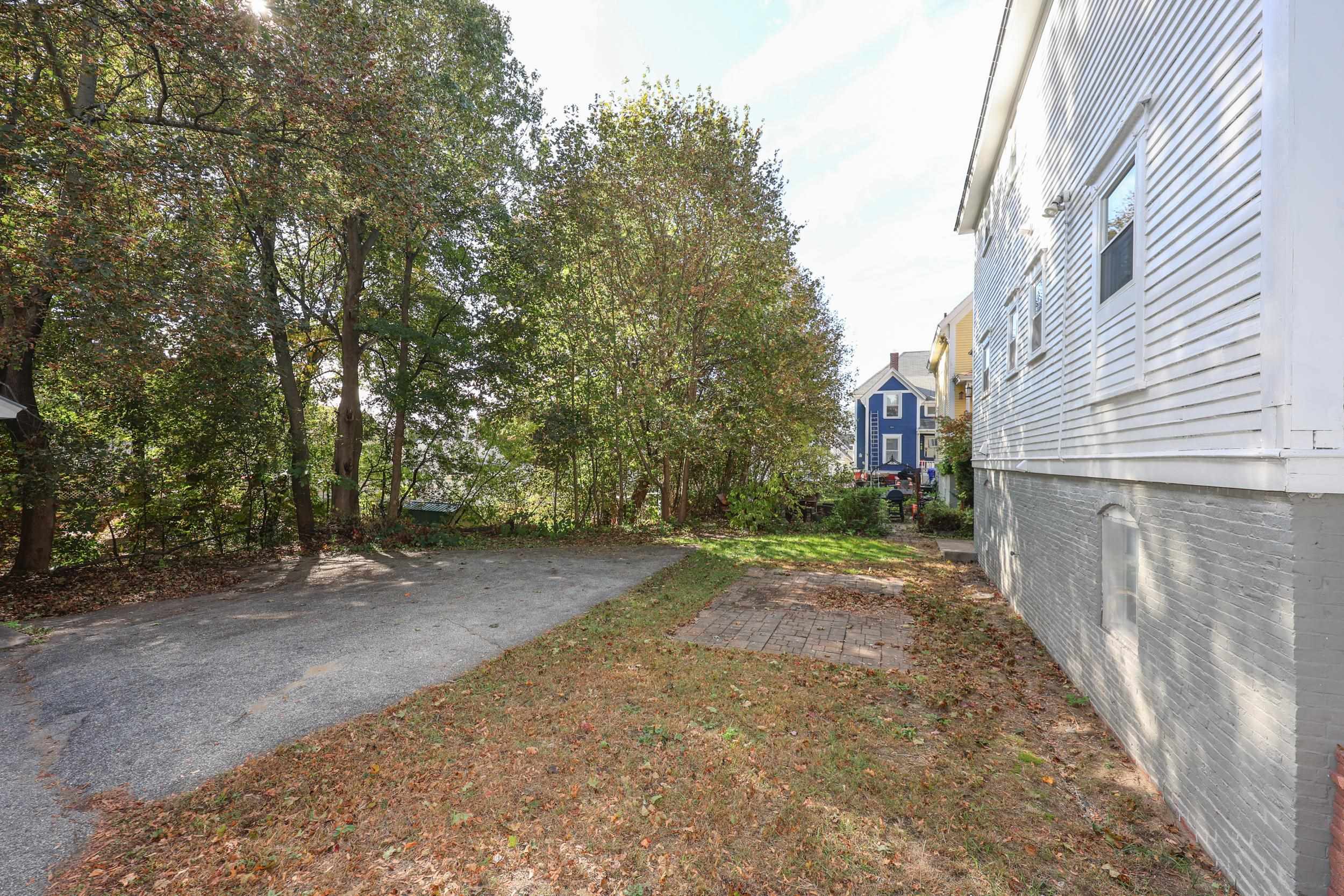 107 Arlington Street, Unit A Manchester, NH 03104 - Photo 20 of 24