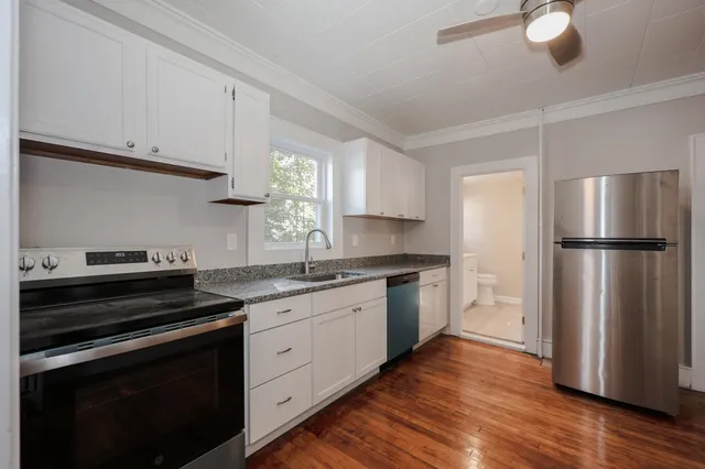 $2,350 | 107 Arlington Street, Unit A, Manchester, NH 03104