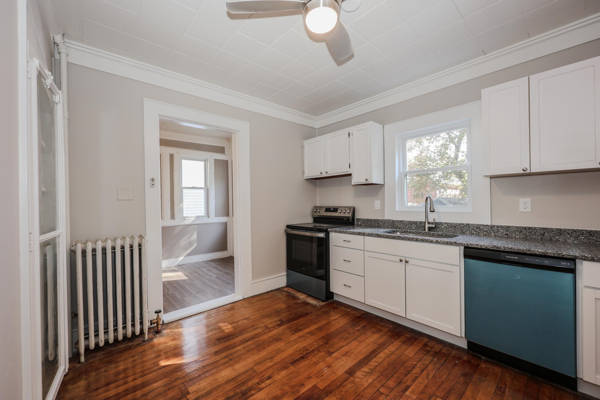 107 Arlington Street, Unit A Manchester, NH 03104 - Photo 4 of 24