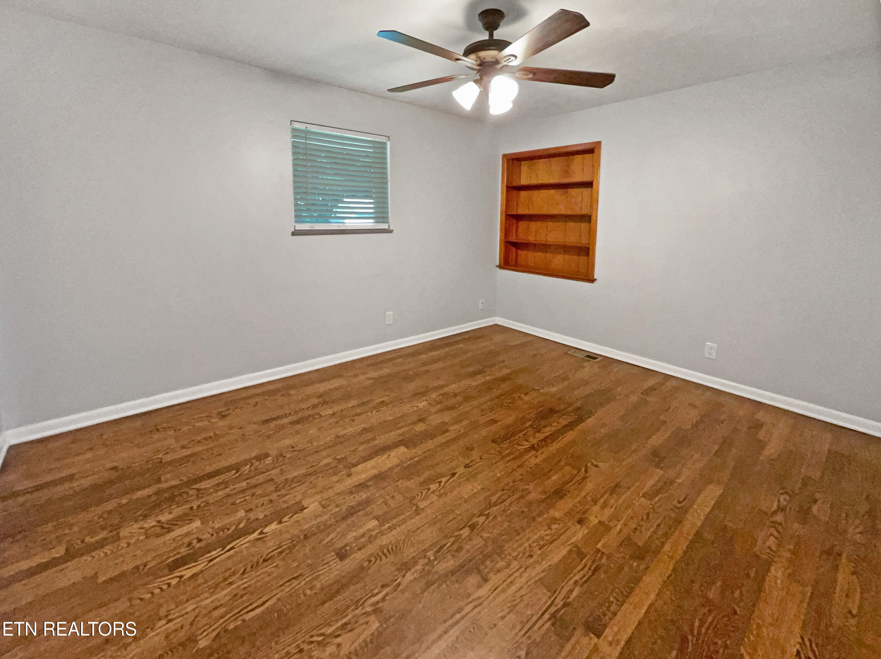 2120 Amherst Road Knoxville, TN 37921 - Photo 13 of 19 listing_15