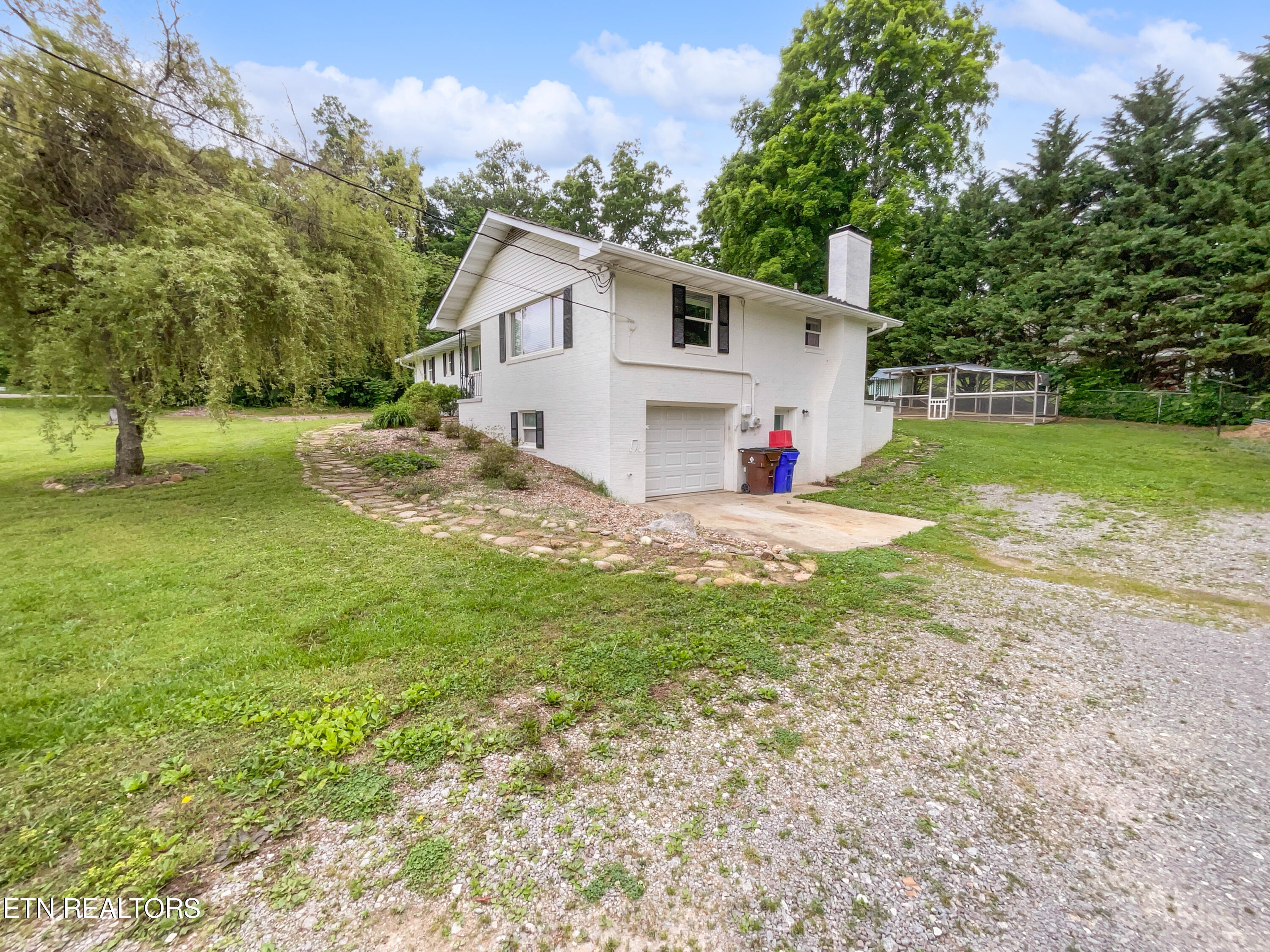 2120 Amherst Road Knoxville, TN 37921 - Photo 17 of 19 listing_8