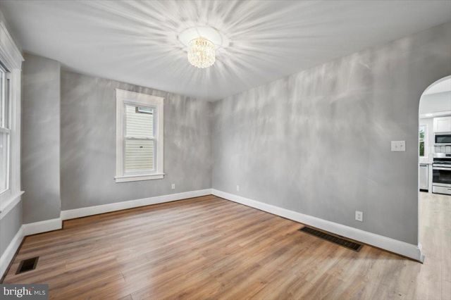 $270,000 | 16 West Roland Road, Brookhaven, PA 19015