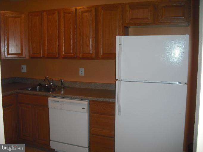 9410 Windpine Road, Unit 9410 Middle River, MD 21220 - Photo 5 of 17 Kitchen