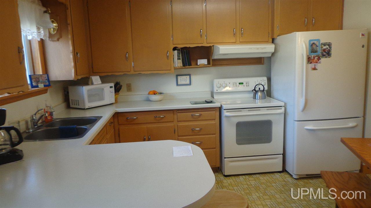 36485 Norwich Road Ontonagon, MI 49953 - Photo 5 of 33 Gallery Image 5