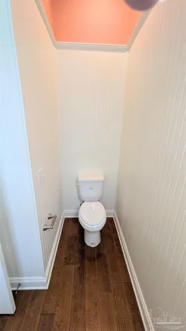 a bathroom with a toilet
