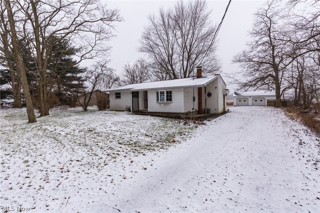 4003 Ridge Road Cortland, OH 44410 - Photo 2 of 25 Gallery Image 2