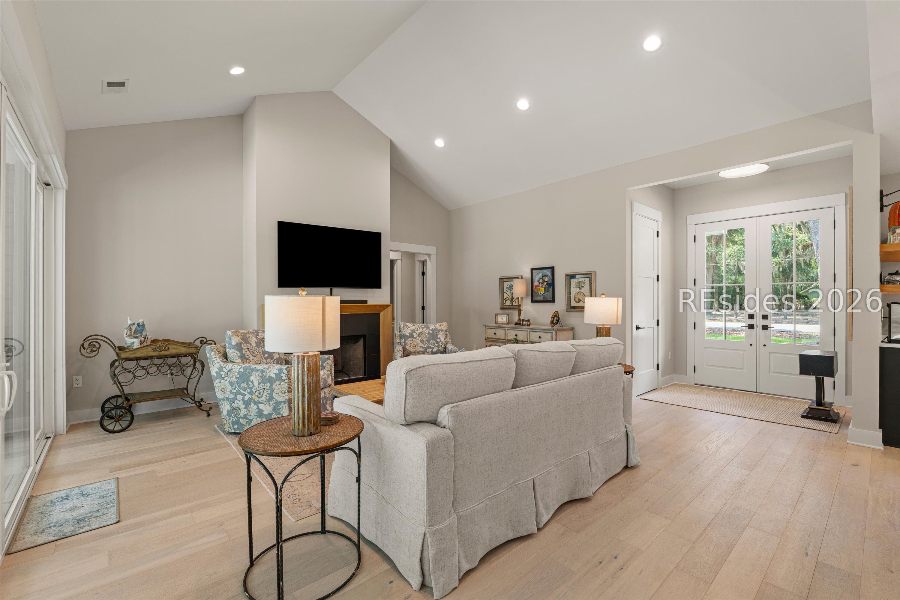 24 Alumni Road Beaufort, SC 29907 - Photo 14 of 44