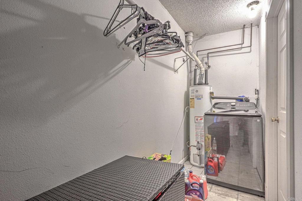 524 Parkbrook Street Spring Valley, CA 91977 - Photo 13 of 15