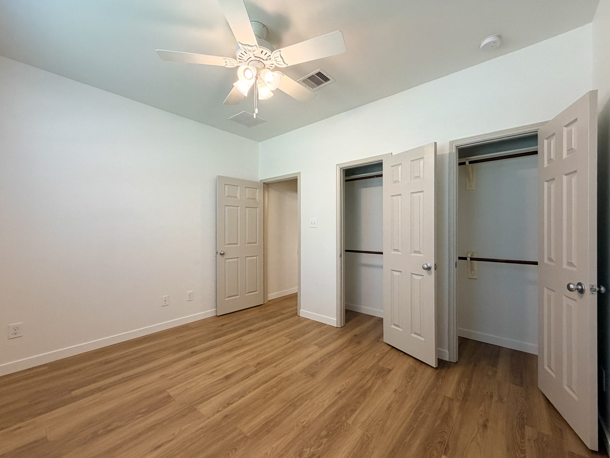 2802 Ridgeglen Lane Houston, TX 77082 - Photo 27 of 37 Gallery Image 27