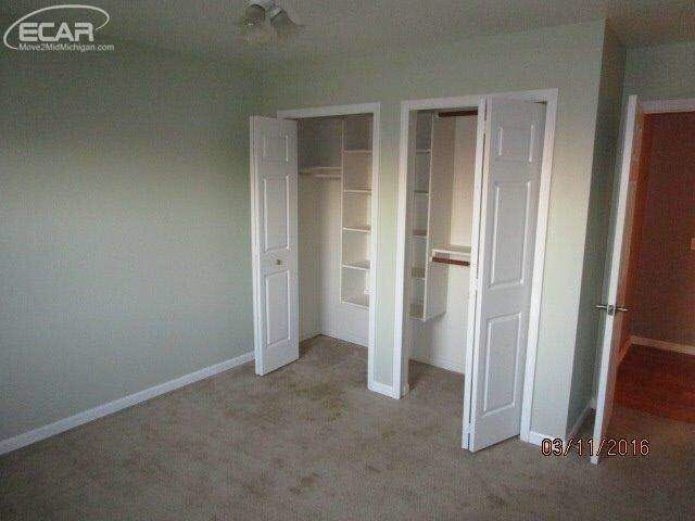 9409 White Road Linden, MI 48451 - Photo 17 of 20 21116132-16.JPG