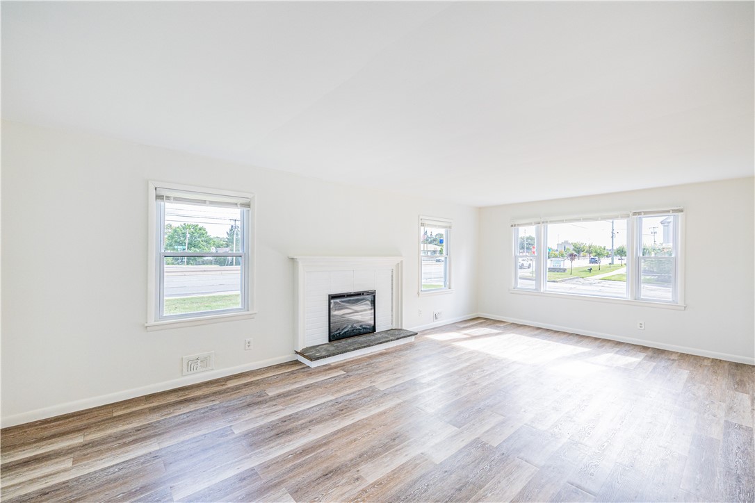 2117 West Ridge Road Greece, NY 14626 - Photo 4 of 29 Gallery Image 4