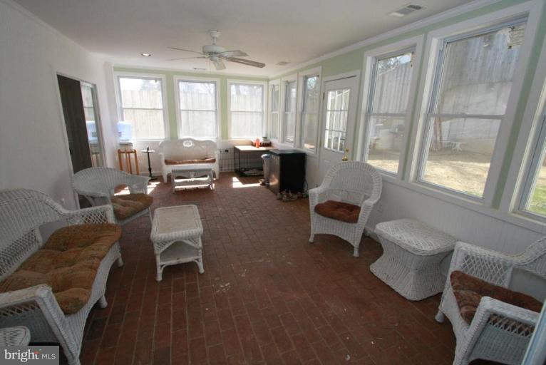 3206 Wayne Road Falls Church, VA 22042 - Photo 9 of 17 Sunroom