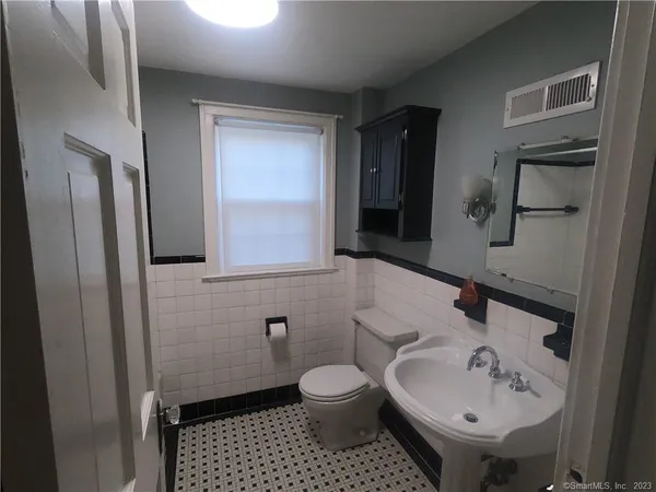$2,900 | 59 Aitchison Drive, New London, CT 06320