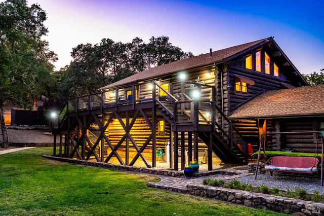 $1,699,000 | 700 Petrified Forest Road, Calistoga, CA 94515