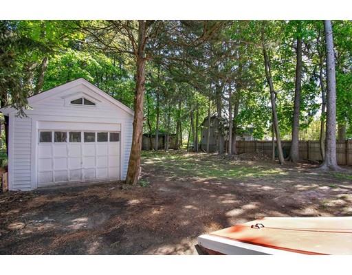 41 Florida Street Springfield, MA 01109 - Photo 23 of 23 a front view of a house with a garden