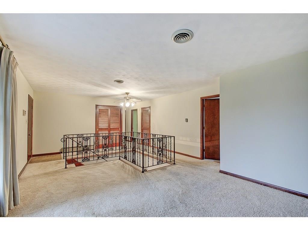 8318 Mann Road Indianapolis, IN 46221 - Photo 5 of 28