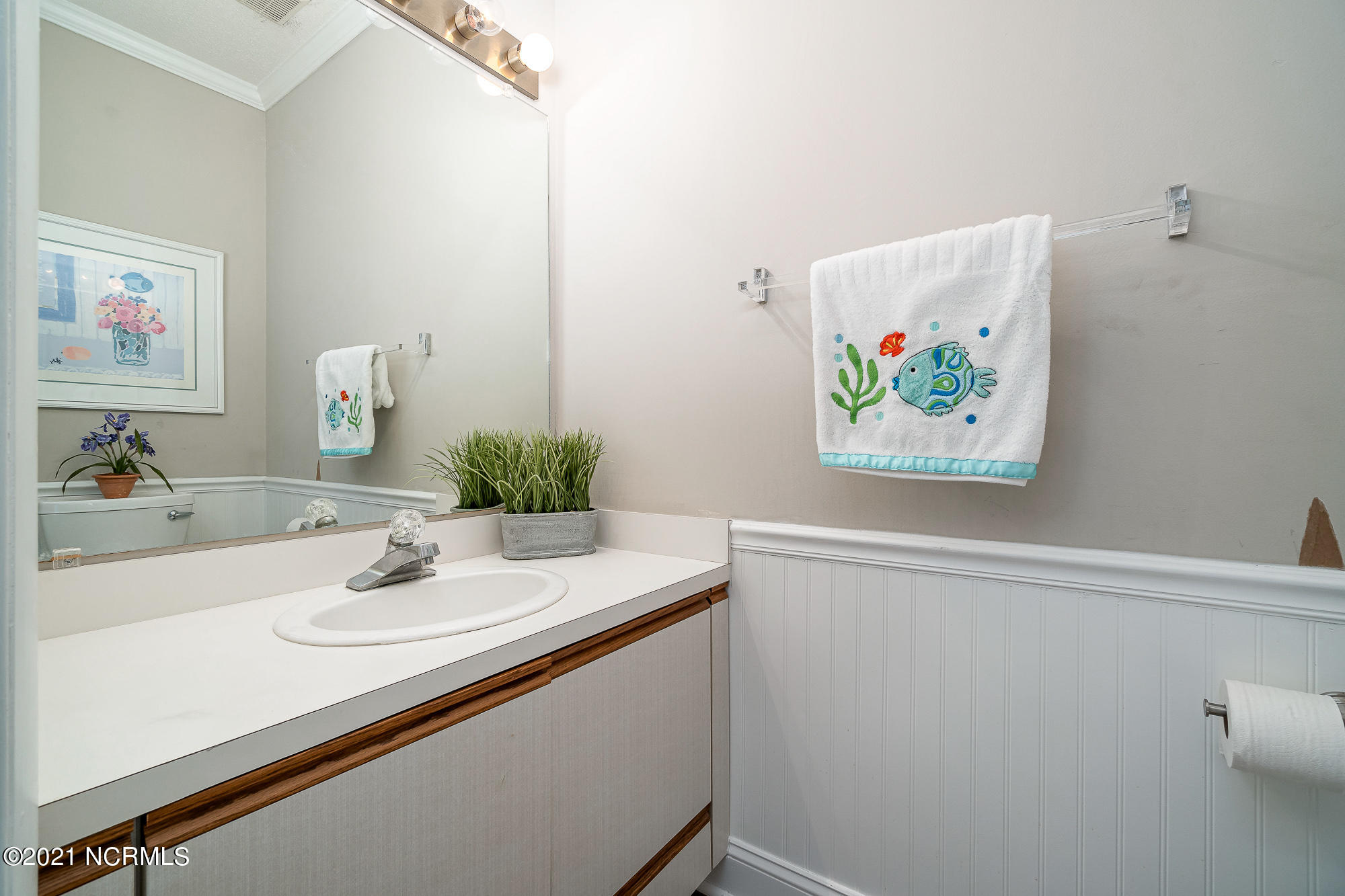 1505 Salter Path Road, Unit 605 Indian Beach, NC 28512 - Photo 43 of 65 Half bathroom