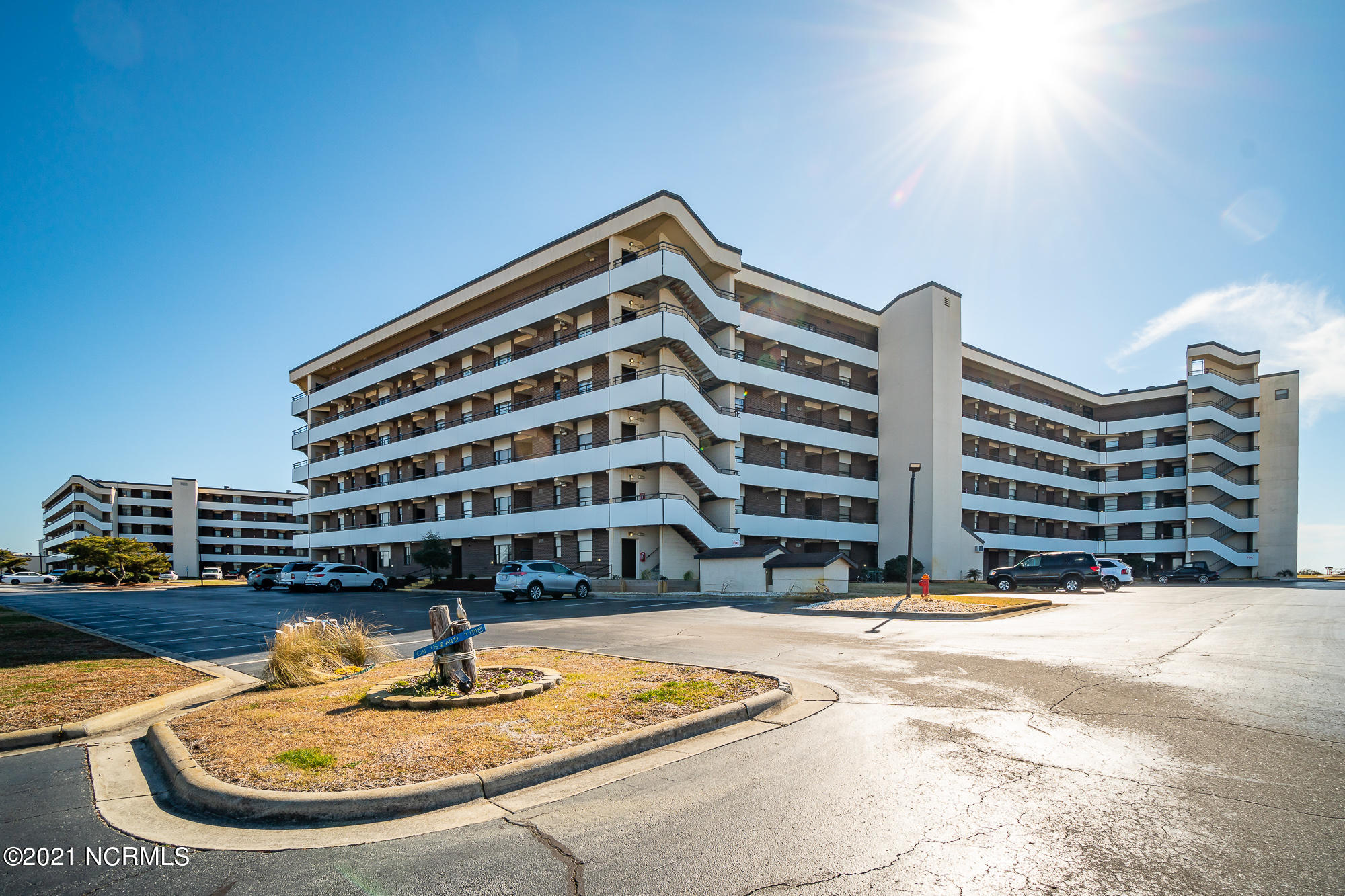 1505 Salter Path Road, Unit 605 Indian Beach, NC 28512 - Photo 47 of 65 Summerwinds building B