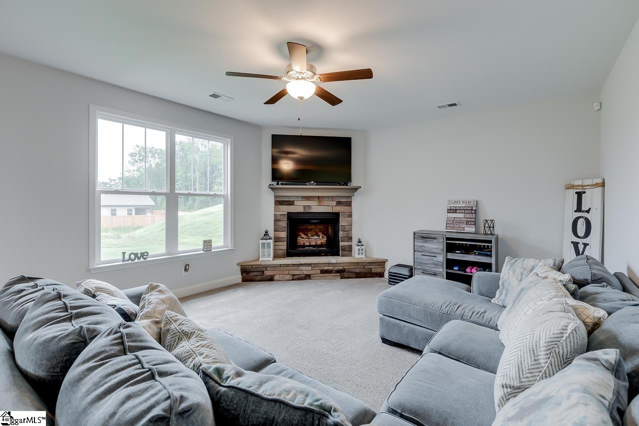 8 Forest Ridge Way Greenville, SC 29617 - Photo 14 of 36
