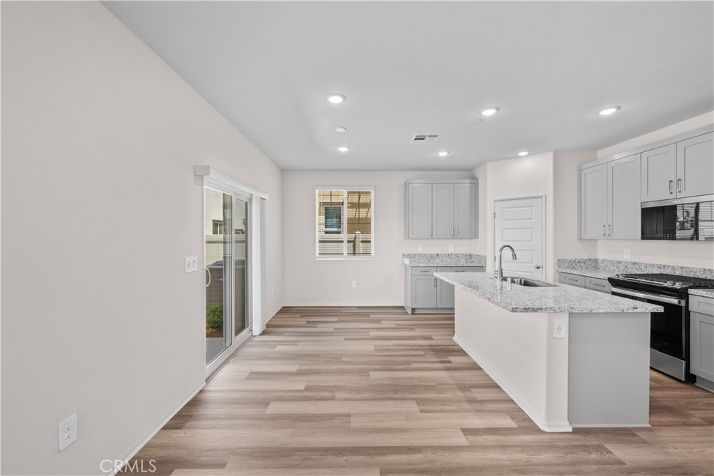 28577 Via Roble Temecula, CA 92591 - Photo 11 of 54