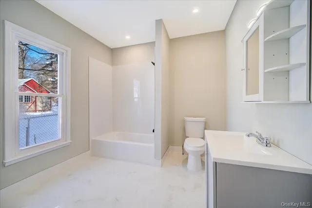 $2,150 | 108 Pine Street, Unit #1, Wurtsboro, NY 12790