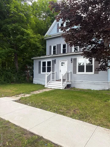 $2,150 | 108 Pine Street, Unit #1, Wurtsboro, NY 12790