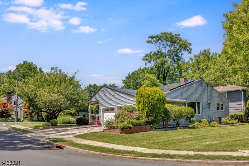 1 Forest Road Maplewood, NJ 07040 - Photo 3 of 29