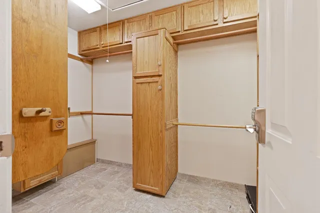 a view of walk in closet