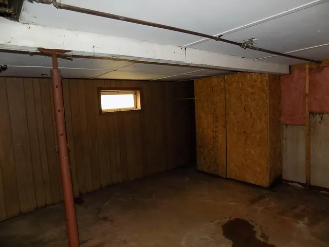 $107,000 | 101 1st Street Southeast, Baudette, MN 56623